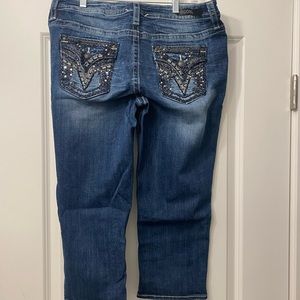 Like new Vigoss capris.  Sz 14, 21L